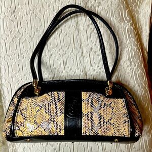 Made in Italy, designer Marino Orlandi, leather and faux snakeskin handbag. 😍😍😍
